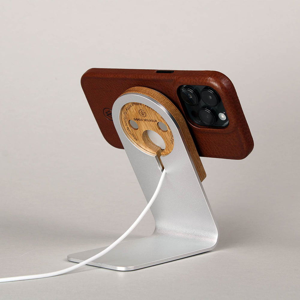 magsafe holder made of aluminum and wood with iPhone case
