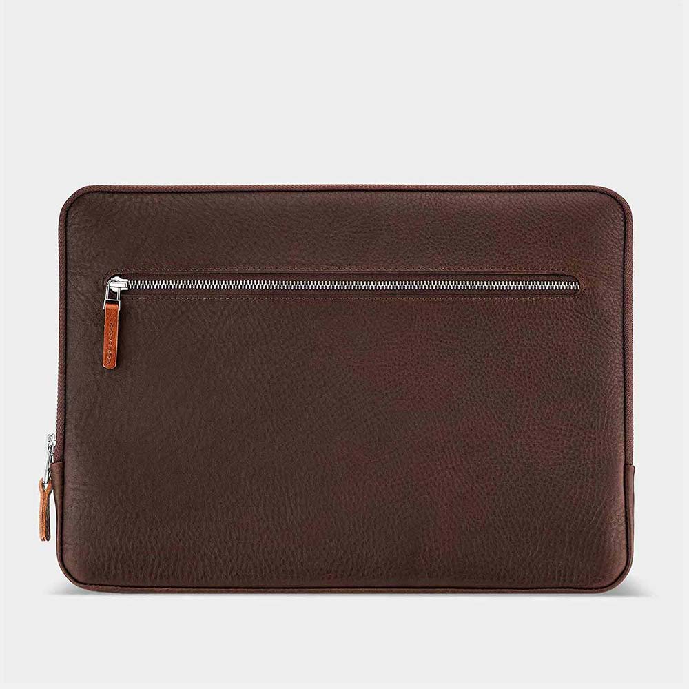 iPad Pro sleeve FRIEDRICH in the color chocolate from the brand Goodwilhelm
