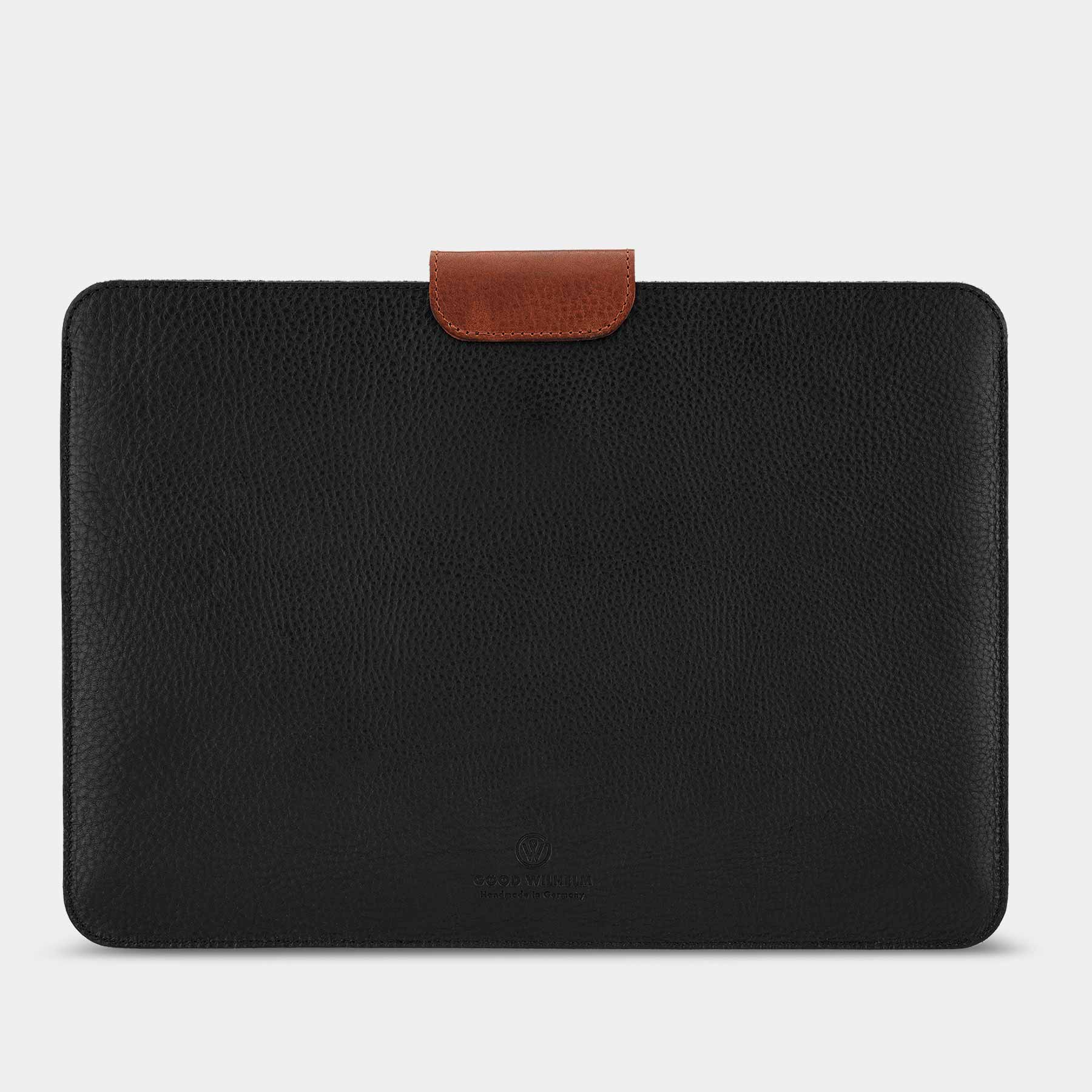 Back of the MacBook Pro sleeve LUDWIG by Goodwilhelm in the color black