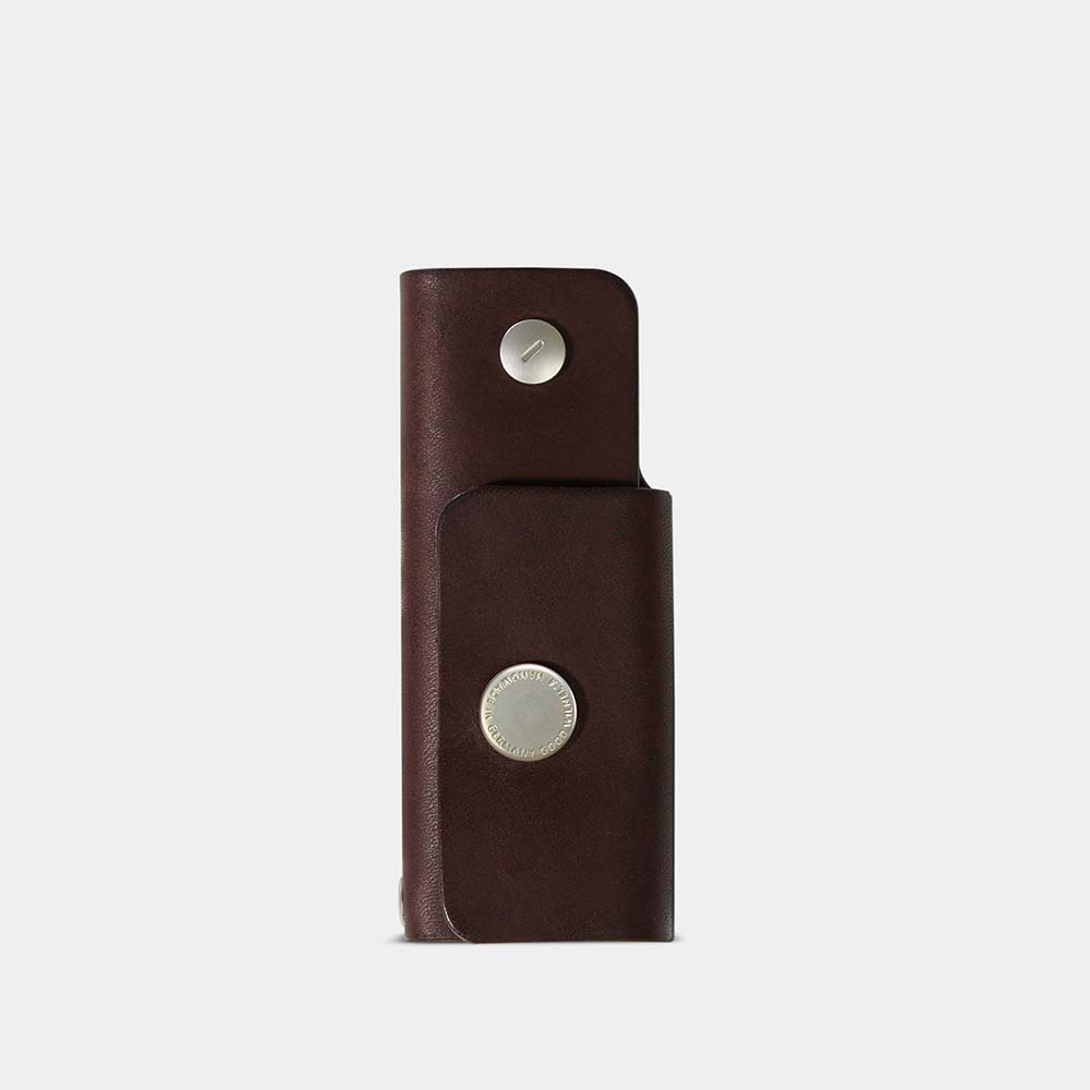 EMIL leather key case from Goodwilhelm in the color chocolate