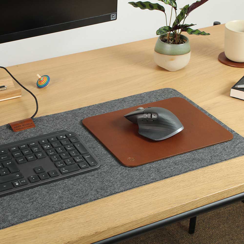 Felt desk pad with leather mousepad