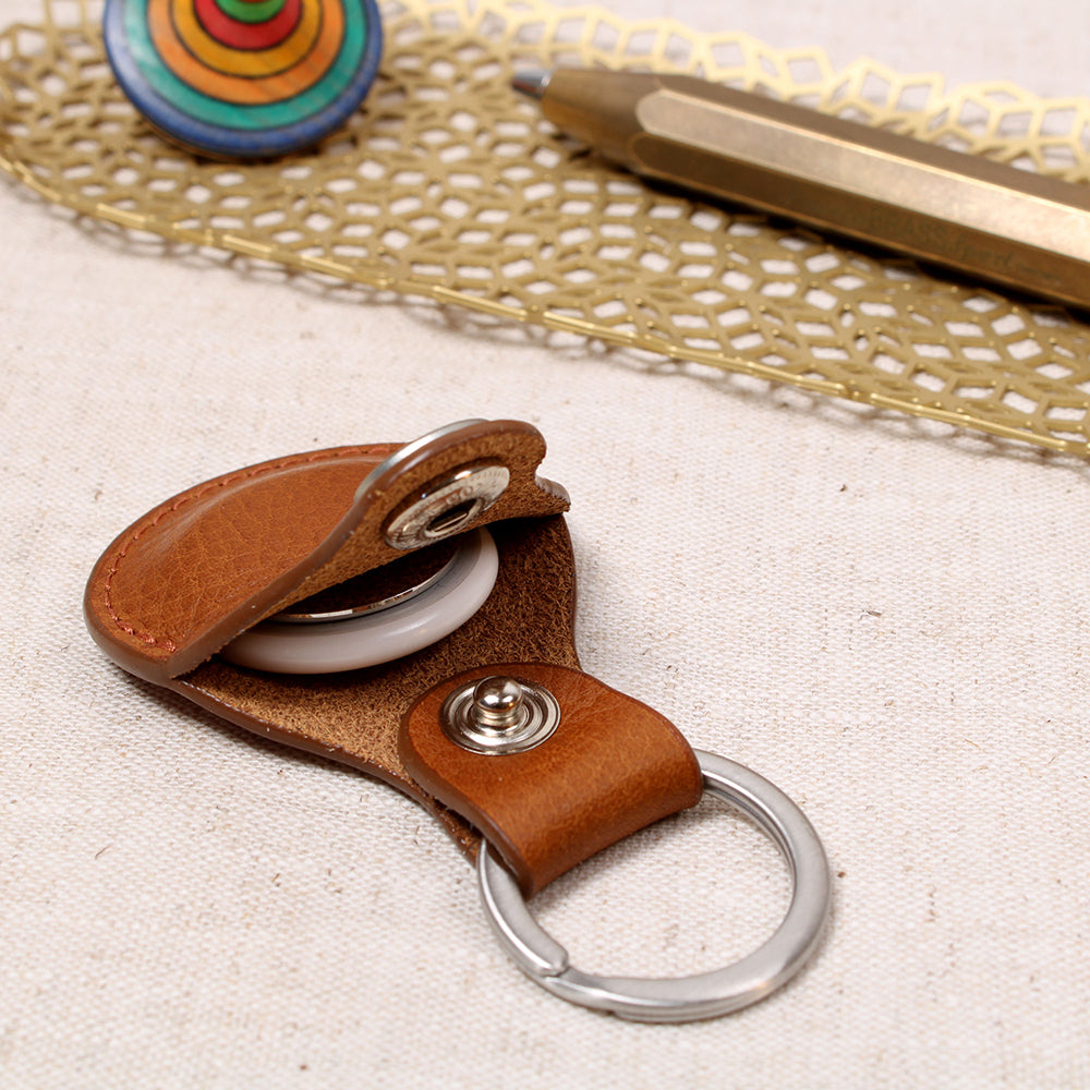 Buy Airtag key fob Harry - GOOD WILHELM