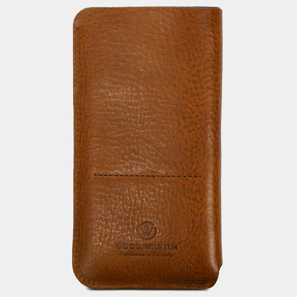 GOOD WILHELM iPhone 16 Pro leather case in cognac - back with charging cut-out and robust leather for stylish protection.