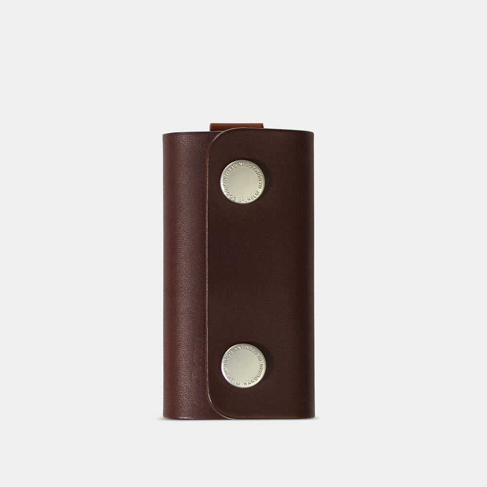 Schlüsselmäppchen Leder HANS aus Leder von Goodwilhelm in der Farbe chocolate